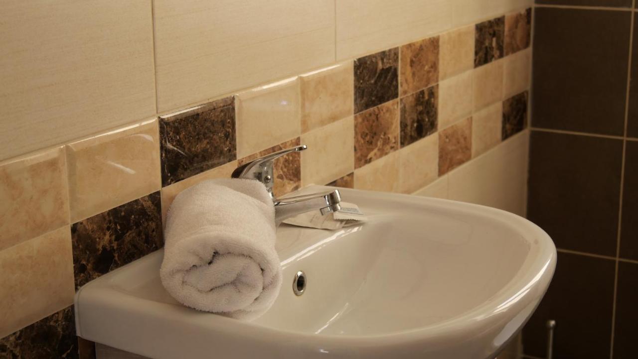 Sunstone Boutique Guest House Buġibba Extérieur photo