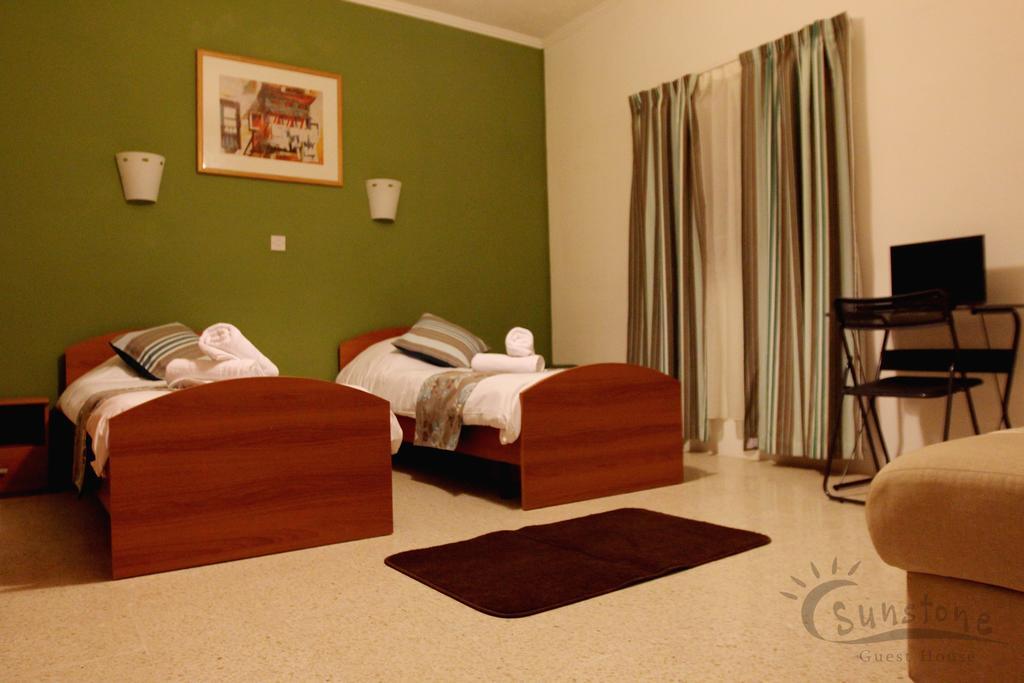 Sunstone Boutique Guest House Buġibba Chambre photo