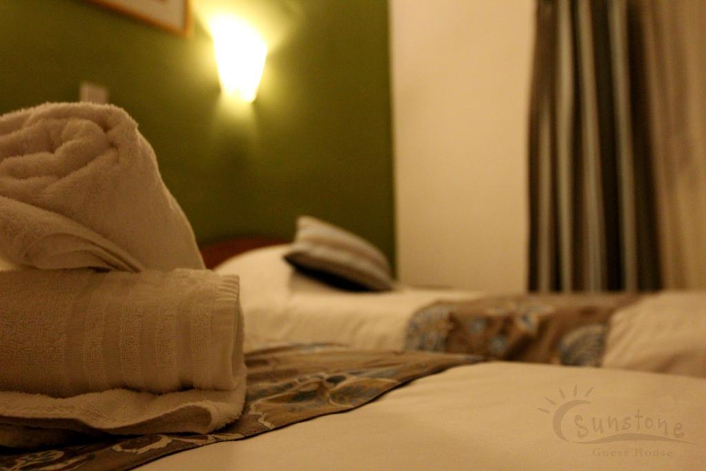Sunstone Boutique Guest House Buġibba Extérieur photo