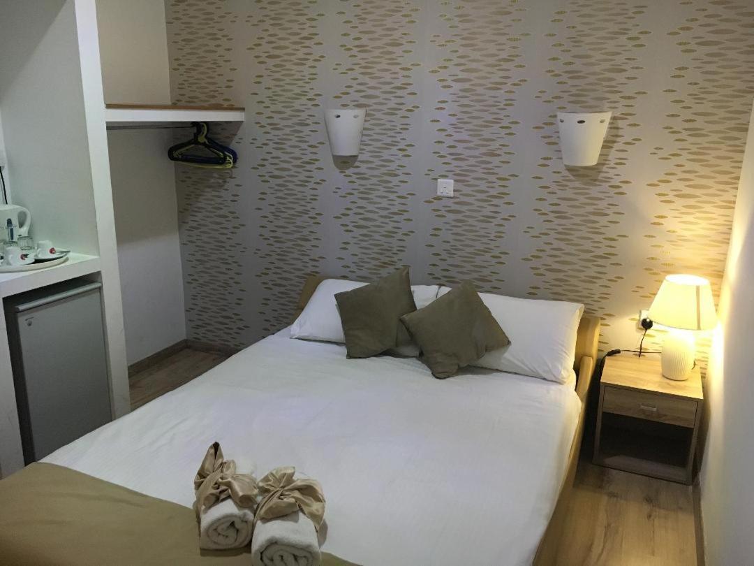 Sunstone Boutique Guest House Buġibba Extérieur photo