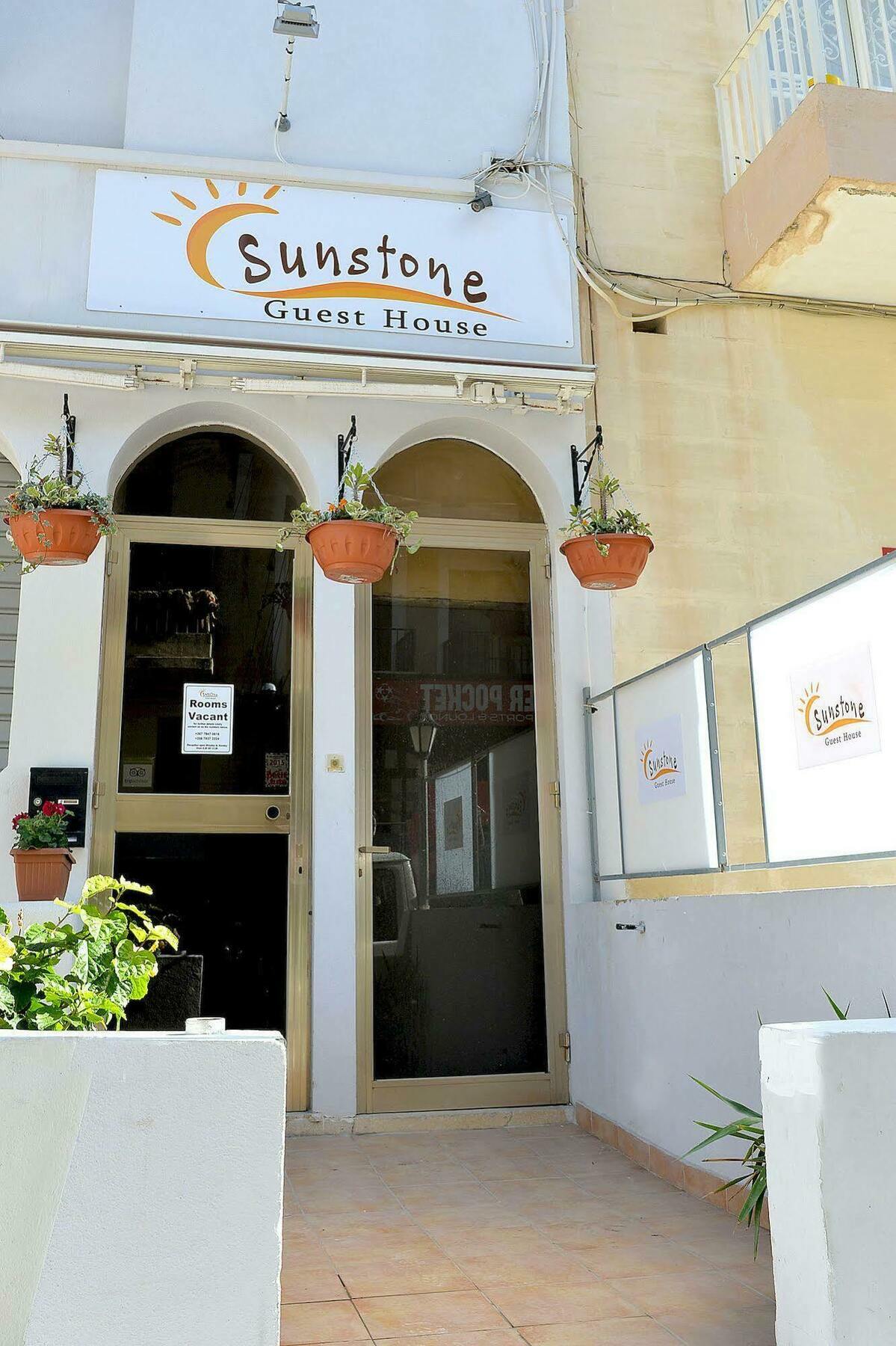 Sunstone Boutique Guest House Buġibba Extérieur photo